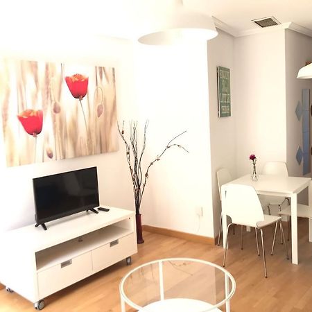 Plaza Castilla Apartamento Hotel Мадрид Екстериор снимка